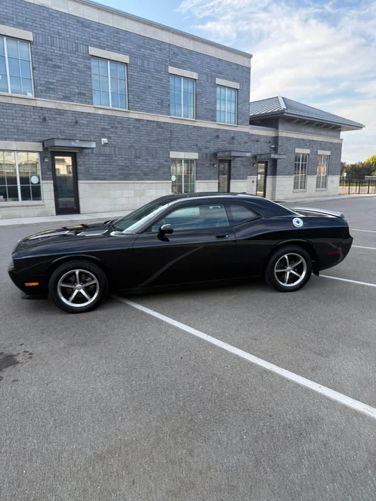 2010 Dodge Challenger 3rd Gen - Image 12 of 19