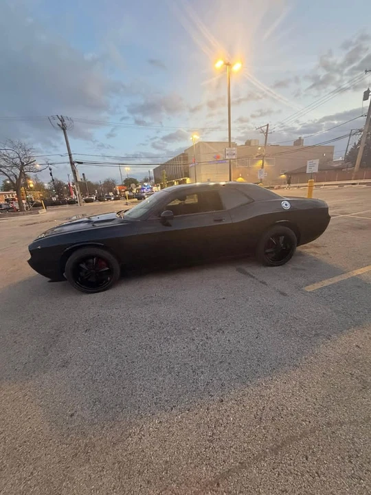 2010 Dodge Challenger 3rd Gen - Image 3 of 10