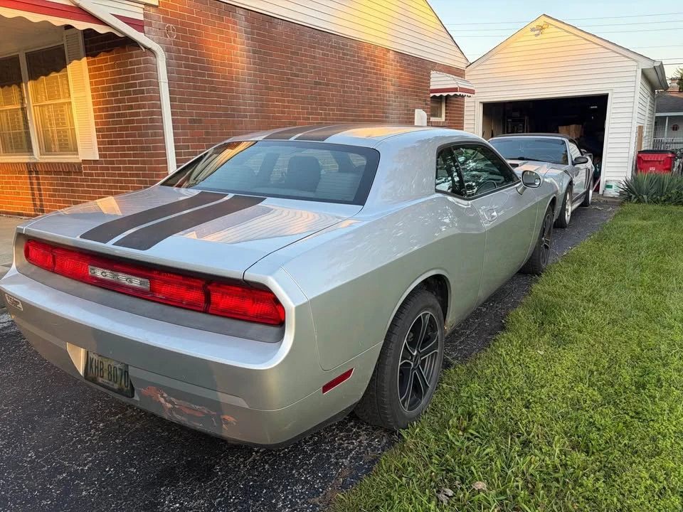 2010 Dodge Challenger 3rd Gen - Image 4 of 7