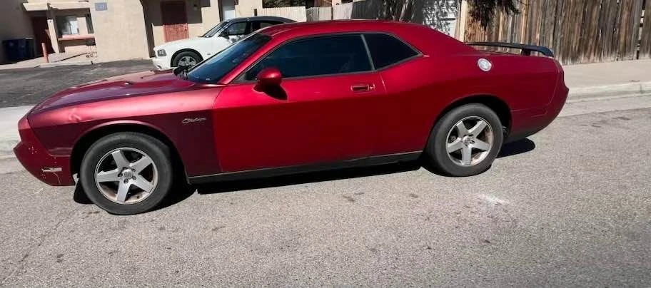 2010 Dodge Challenger 3rd Gen - Image 2 of 7