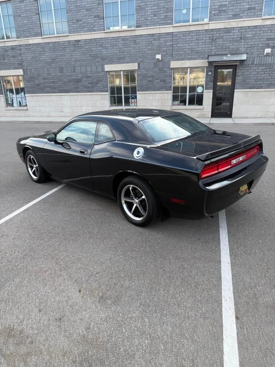 2010 Dodge Challenger 3rd Gen - Image 11 of 19