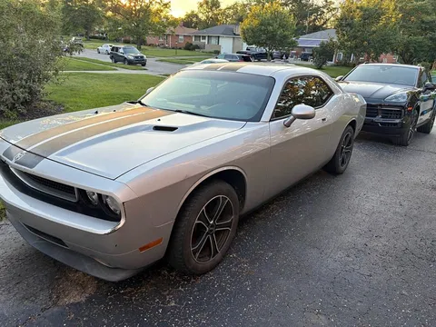 2010 Dodge Challenger Coupe 2D