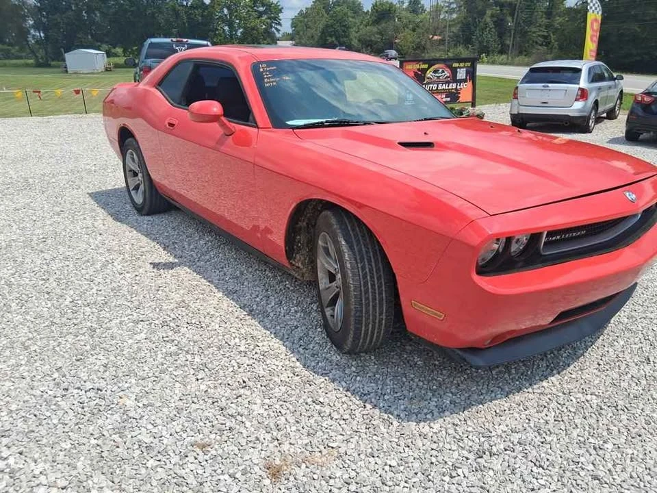 2010 Dodge Challenger 3rd Gen - Image 4 of 13