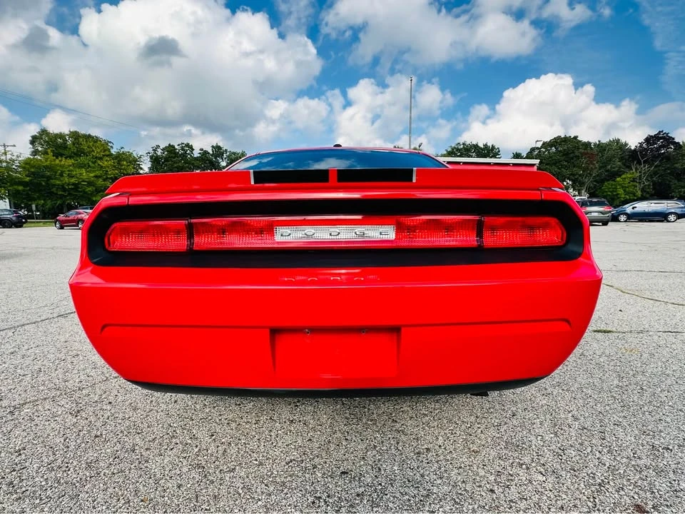 2010 Dodge Challenger 3rd Gen - Image 5 of 20