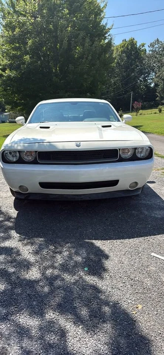 2010 Dodge Challenger 3rd Gen - Image 4 of 12