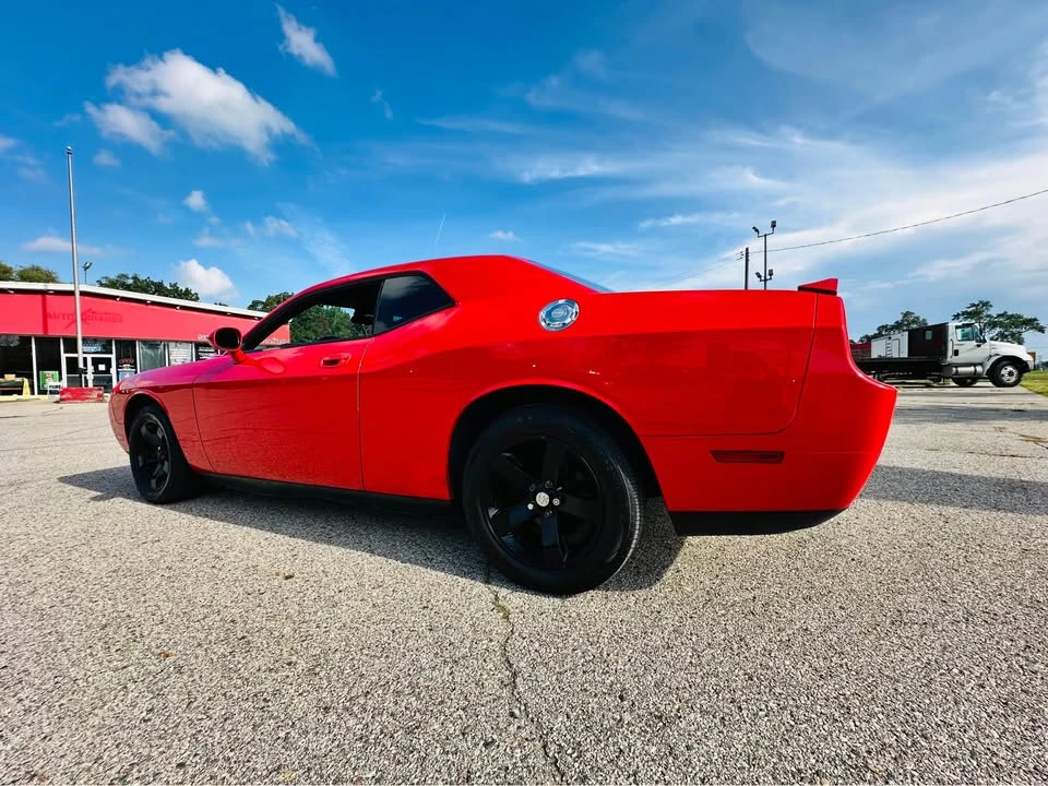 2010 Dodge Challenger 3rd Gen - Image 14 of 20