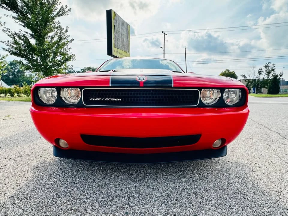 2010 Dodge Challenger 3rd Gen - Image 12 of 20