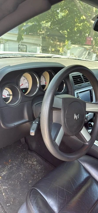 2010 Dodge Challenger 3rd Gen - Image 7 of 12