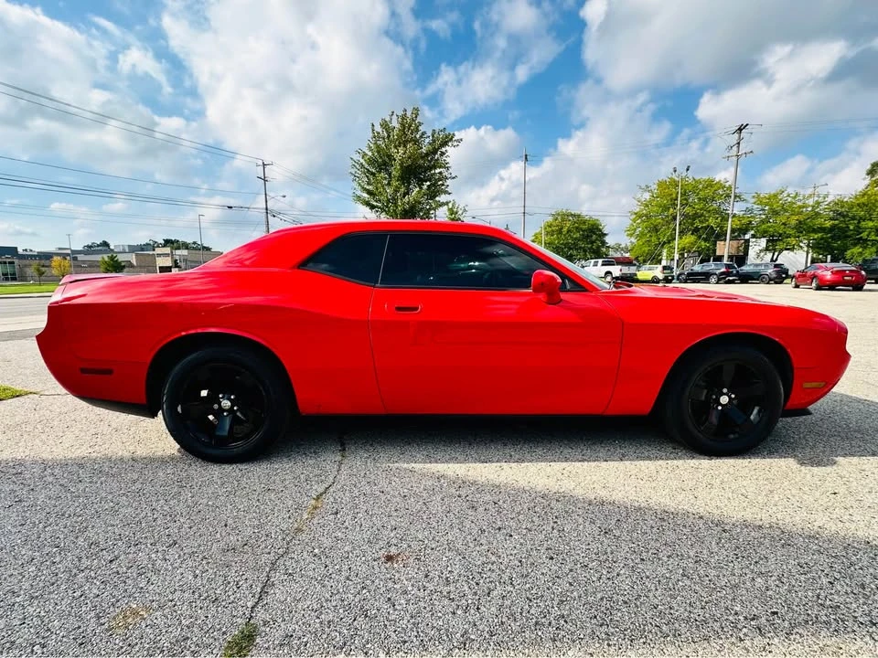 2010 Dodge Challenger 3rd Gen - Image 16 of 20