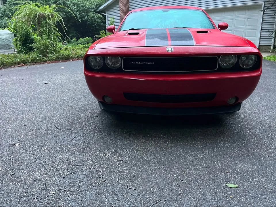2010 Dodge Challenger 3rd Gen - Image 10 of 19