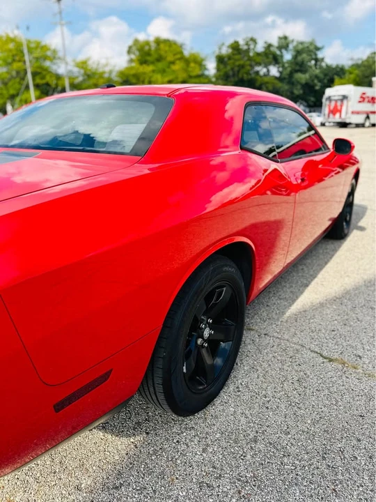 2010 Dodge Challenger 3rd Gen - Image 7 of 20