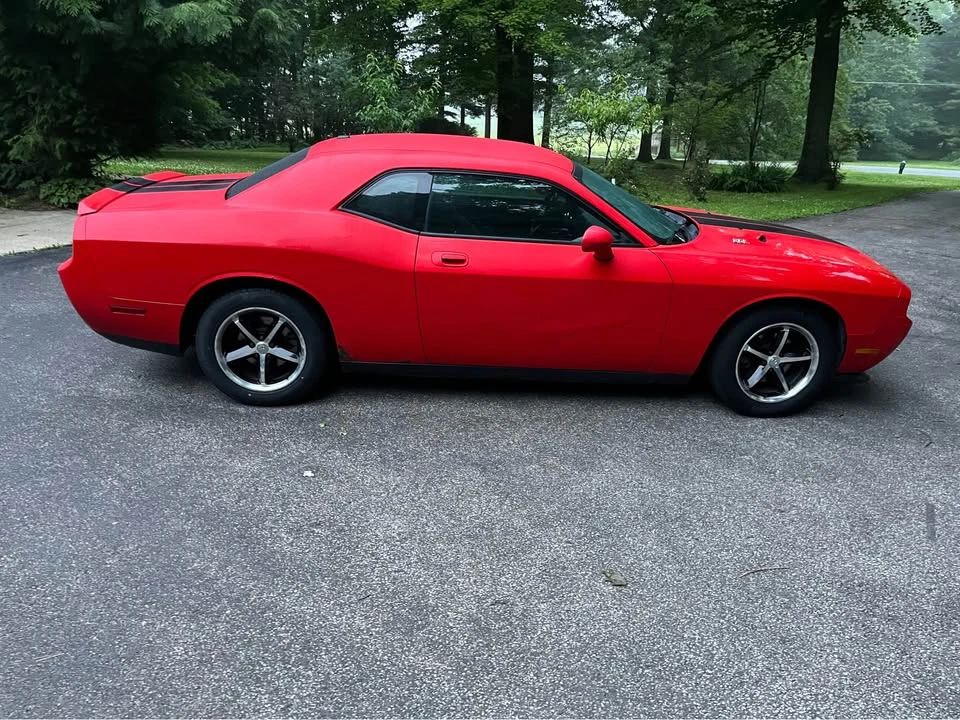 2010 Dodge Challenger 3rd Gen - Image 19 of 19