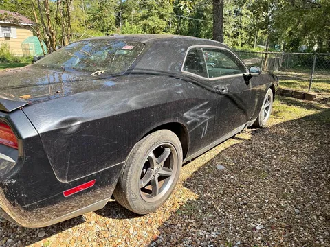 2010 Dodge Challenger Coupe 2D