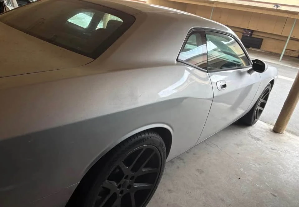 2010 Dodge Challenger 3rd Gen - Image 2 of 7