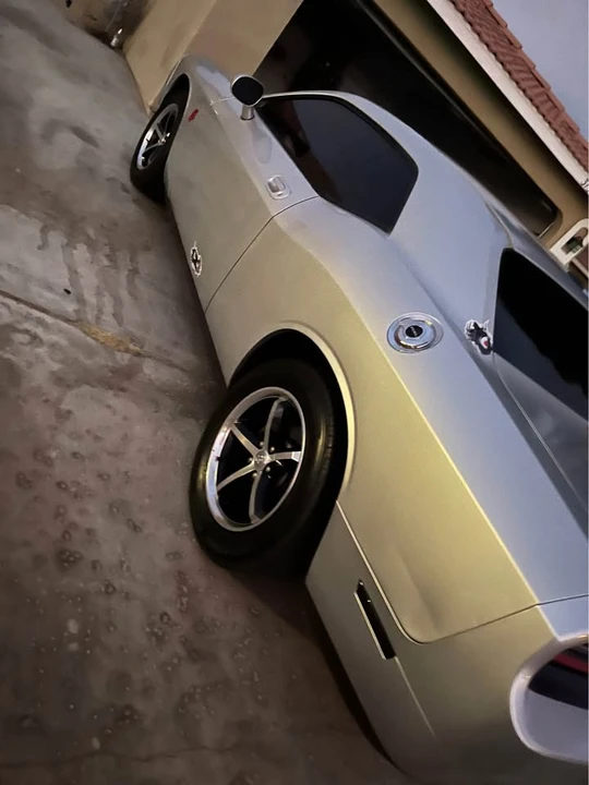 2010 Dodge Challenger 3rd Gen - Image 7 of 8