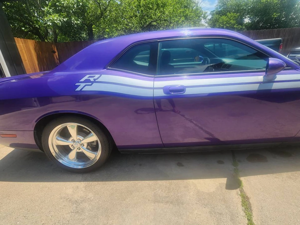 2010 Dodge Challenger 3rd Gen - Image 3 of 14