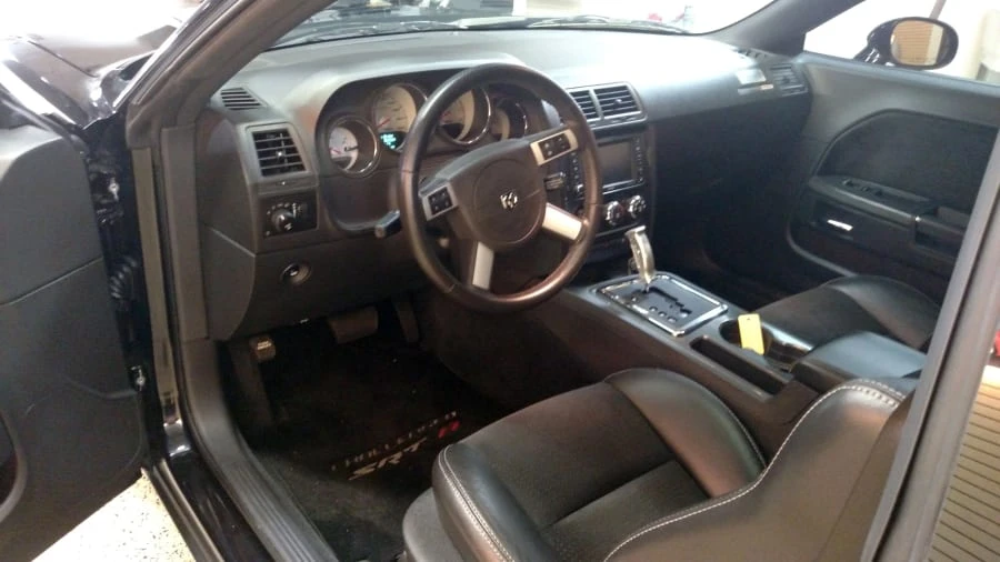 2010 Dodge Challenger 3rd Gen - Image 3 of 5