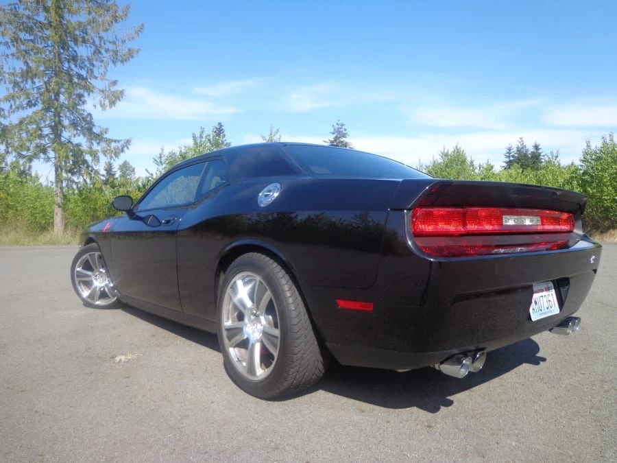 2010 Dodge Challenger 3rd Gen - Image 2 of 7
