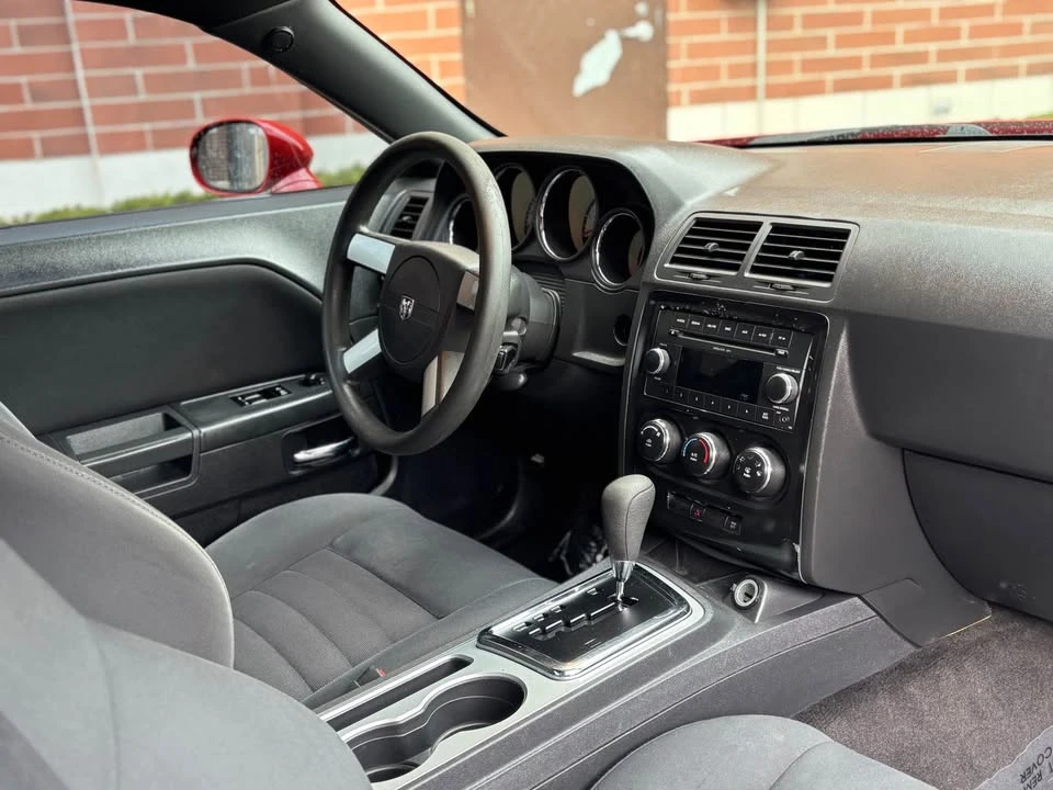 2010 Dodge Challenger 3rd Gen - Image 12 of 15