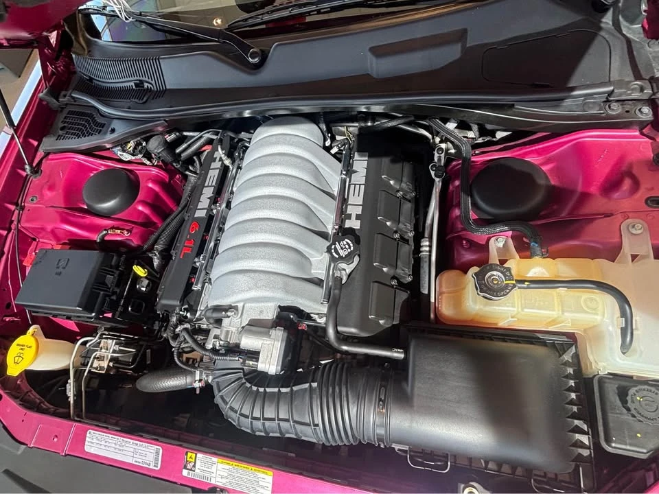 2010 Dodge Challenger 3rd Gen - Image 5 of 7