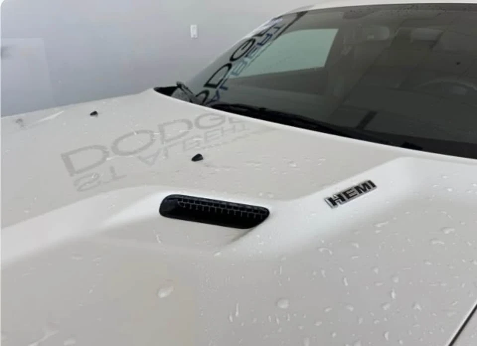 2010 Dodge Challenger 3rd Gen - Image 9 of 16