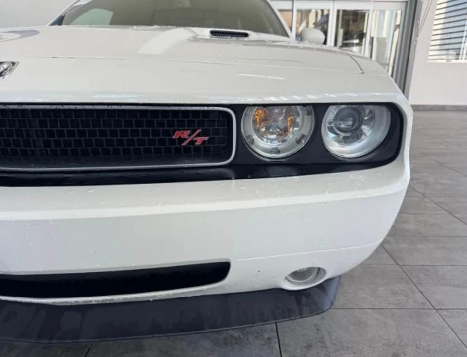 2010 Dodge Challenger 3rd Gen - Image 10 of 16