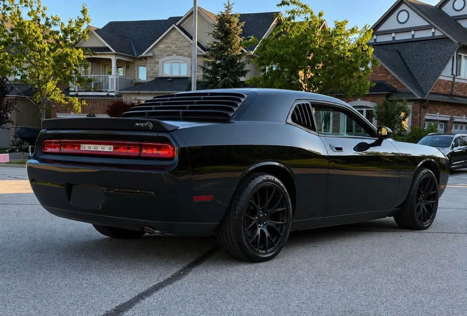 2010 Dodge Challenger 3rd Gen - Image 4 of 8
