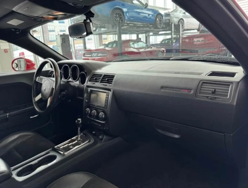 2010 Dodge Challenger 3rd Gen - Image 8 of 15