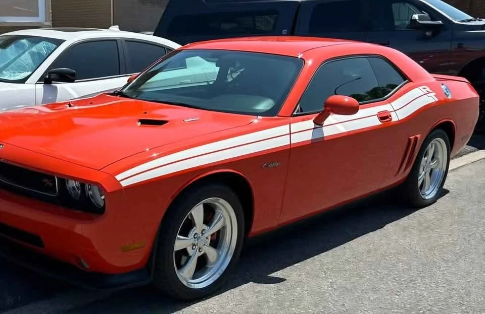 2010 Dodge Challenger 3rd Gen - Image 4 of 6