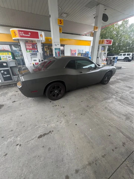 2010 Dodge Challenger 3rd Gen - Image 3 of 5