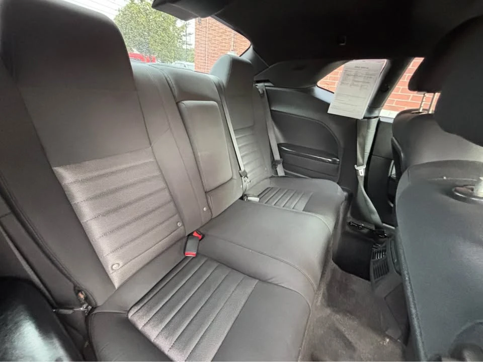 2010 Dodge Challenger 3rd Gen - Image 14 of 15