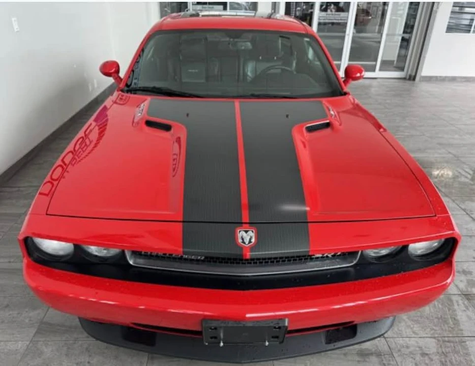 2010 Dodge Challenger 3rd Gen - Image 13 of 15