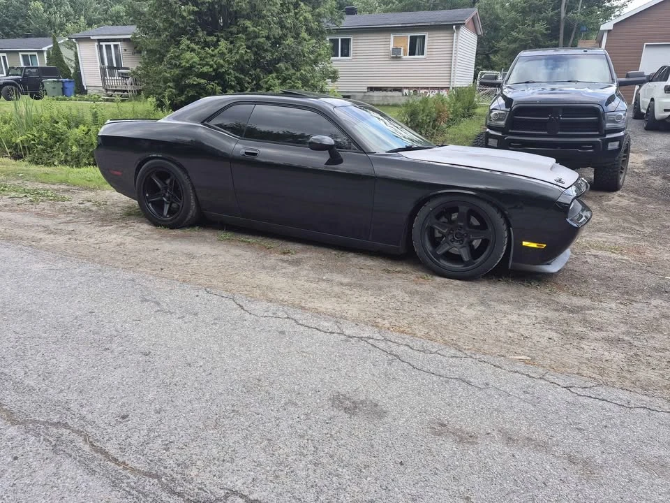 2010 Dodge Challenger 3rd Gen - Image 2 of 6