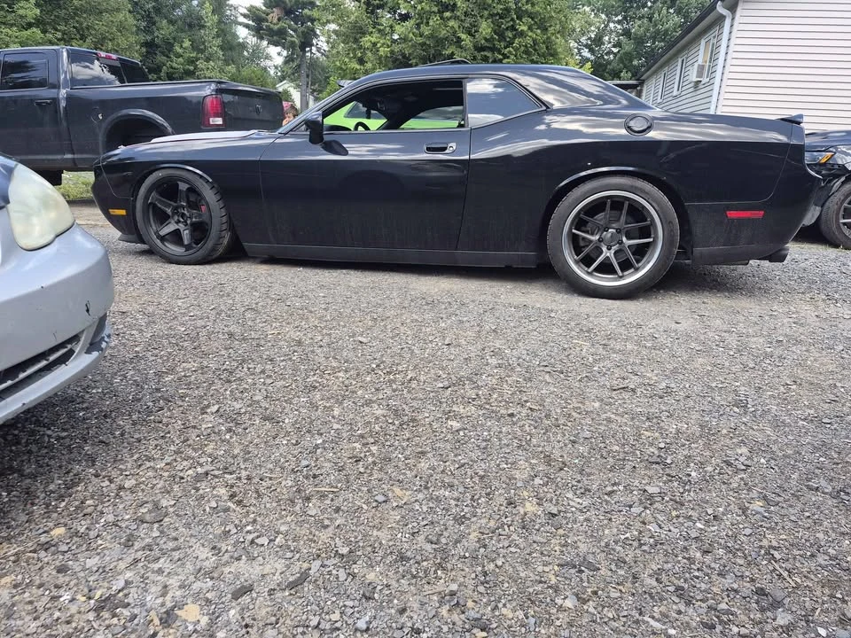 2010 Dodge Challenger 3rd Gen - Image 5 of 6