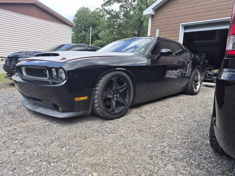 2010 Dodge Challenger 3rd Gen - Image 3 of 6