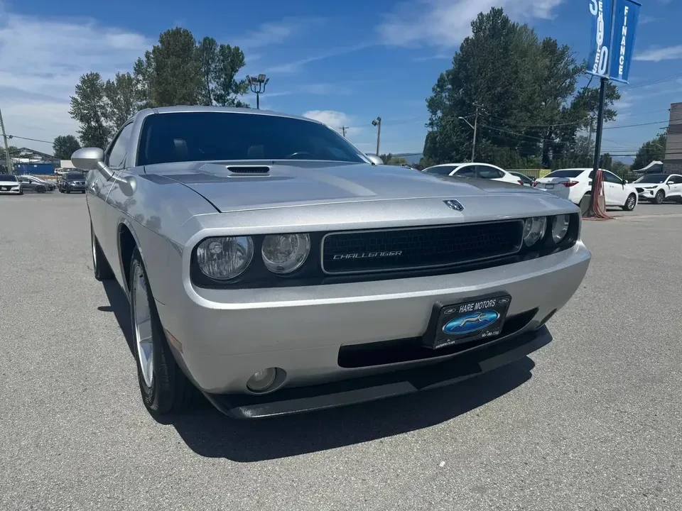 2010 Dodge Challenger 3rd Gen - Image 2 of 8
