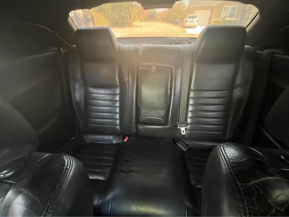 2010 Dodge Challenger 3rd Gen - Image 7 of 8