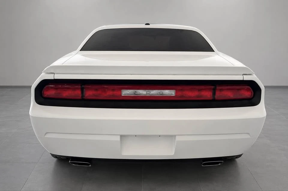 2010 Dodge Challenger 3rd Gen - Image 6 of 16