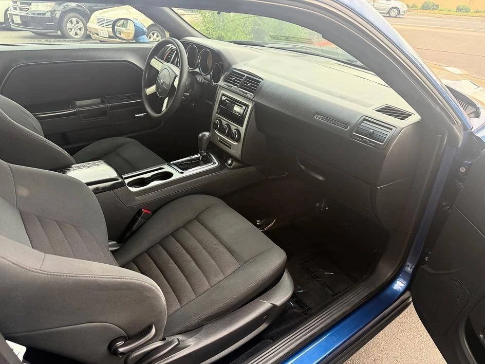 2010 Dodge Challenger 3rd Gen - Image 10 of 13