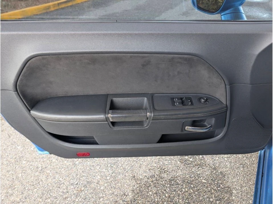 2010 Dodge Challenger 3rd Gen - Image 12 of 20