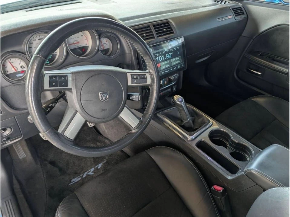 2010 Dodge Challenger 3rd Gen - Image 15 of 20