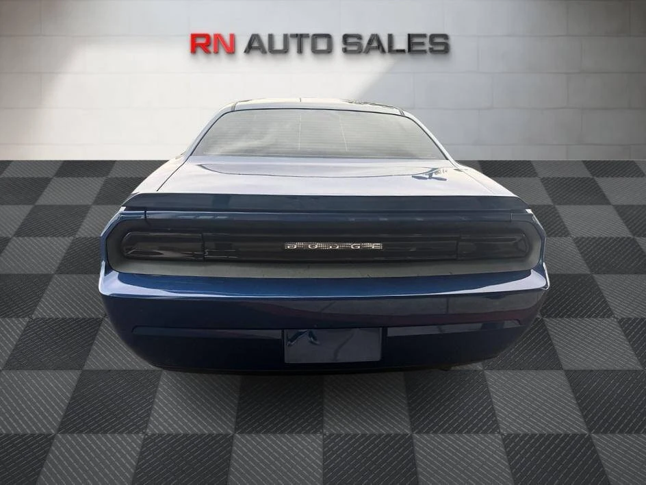 2010 Dodge Challenger 3rd Gen - Image 6 of 13
