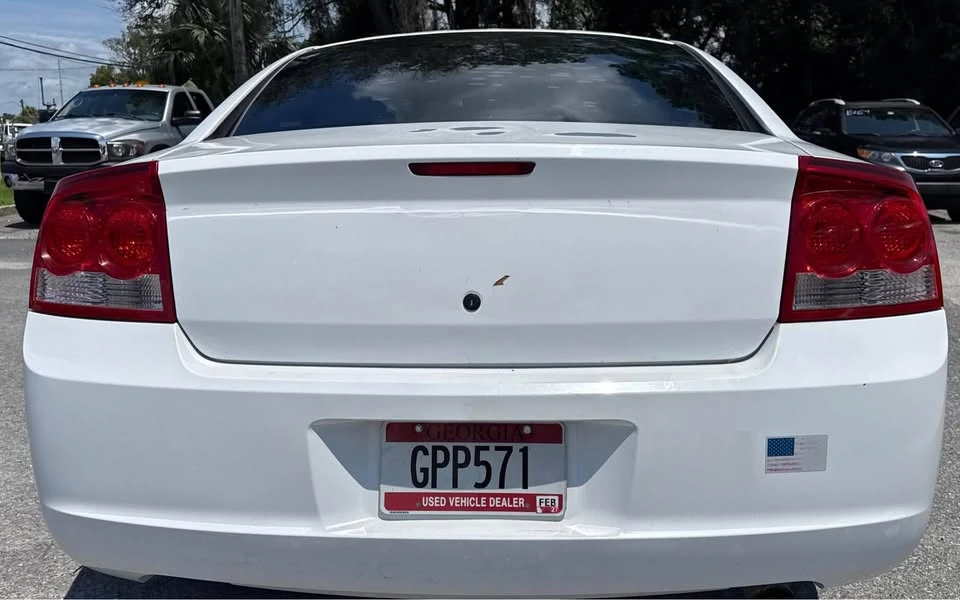 2010 Dodge Challenger 3rd Gen - Image 2 of 7