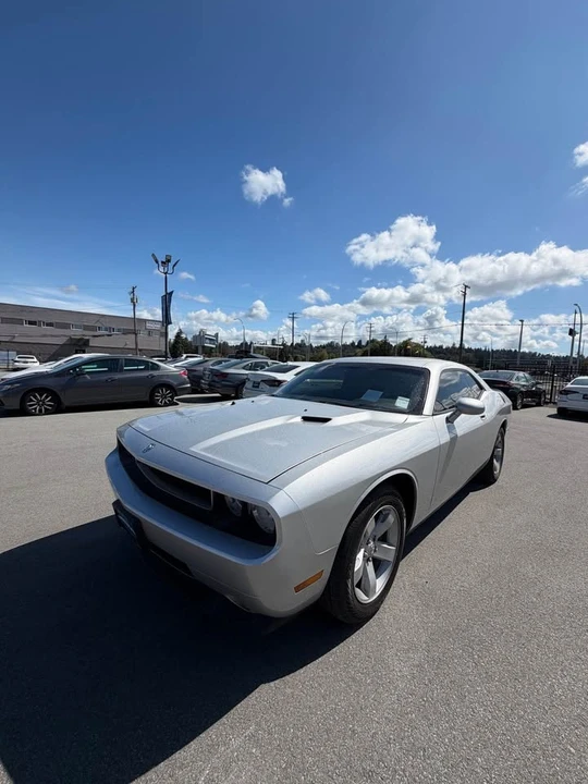 2010 Dodge Challenger 3rd Gen - Image 2 of 13