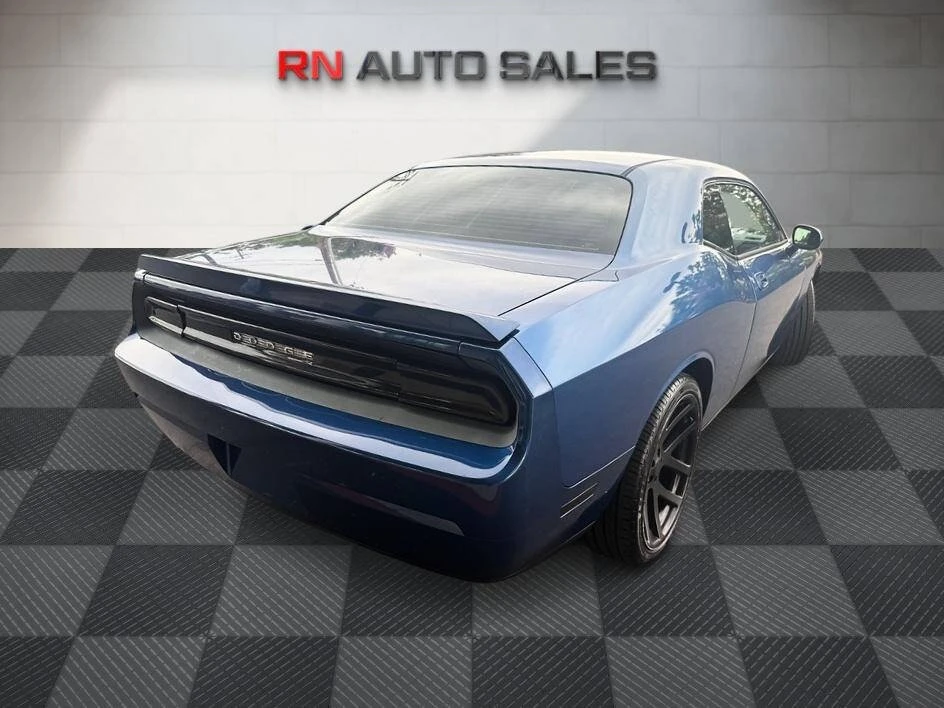 2010 Dodge Challenger 3rd Gen - Image 7 of 13