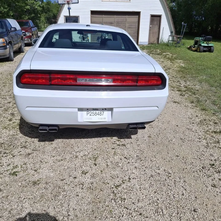 2010 Dodge Challenger 3rd Gen - Image 3 of 14