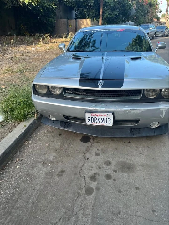 2010 Dodge Challenger 3rd Gen - Image 2 of 6