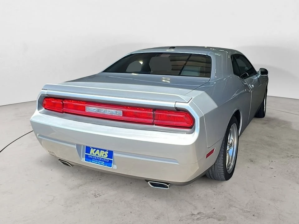 2010 Dodge Challenger 3rd Gen - Image 6 of 17