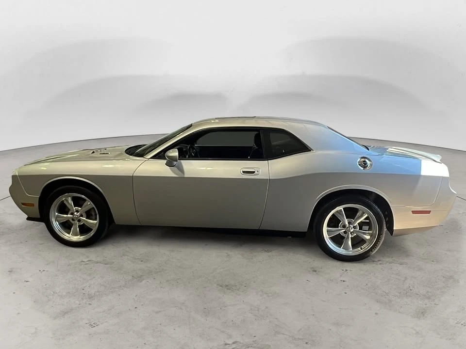 2010 Dodge Challenger 3rd Gen - Image 3 of 17