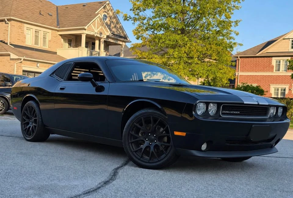 2010 Dodge Challenger 3rd Gen - Image 2 of 7